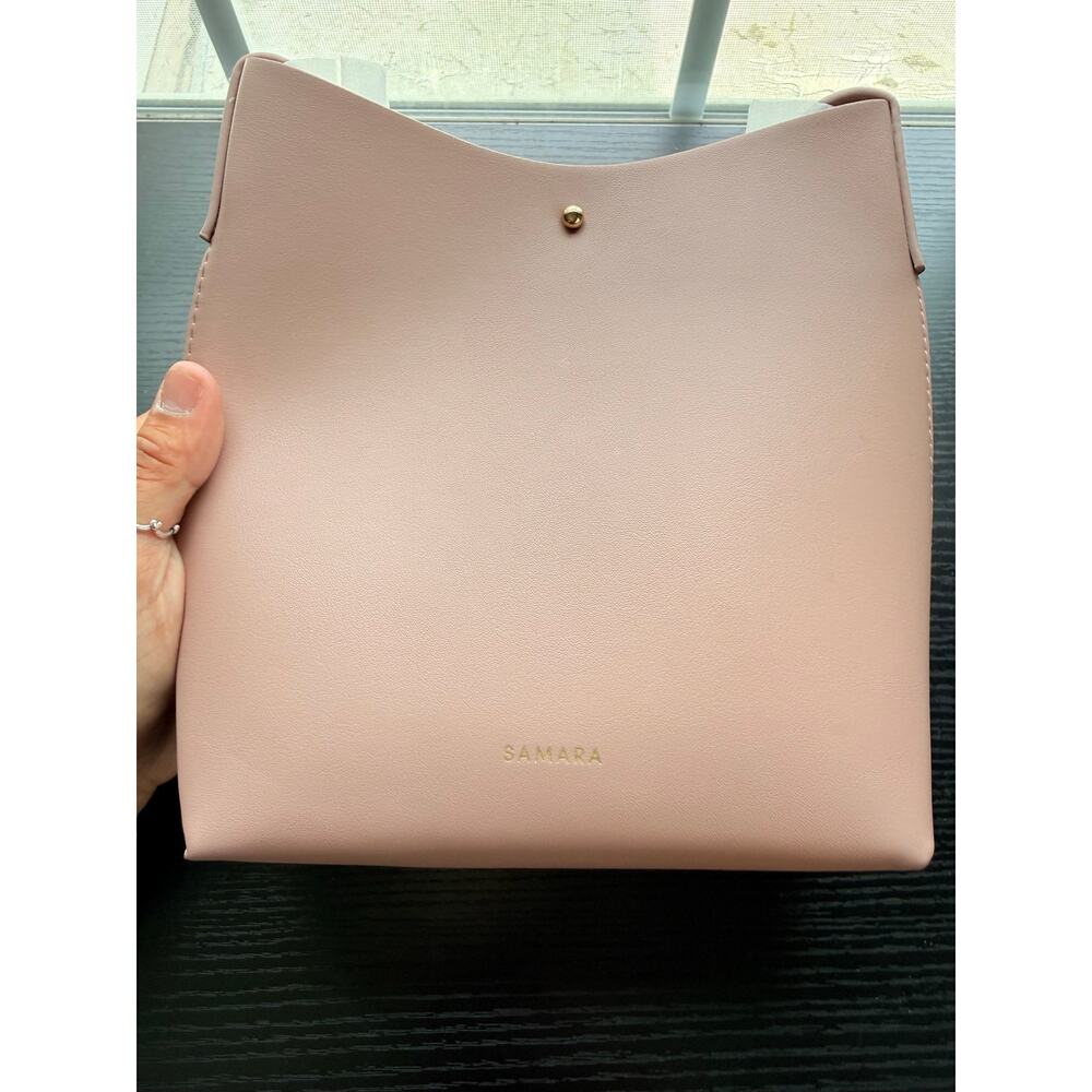 Samara Pink Vegan Leather Crossbody Bag Minimalist Bucket Purse Adjustable Strap - Picture 3 of 11